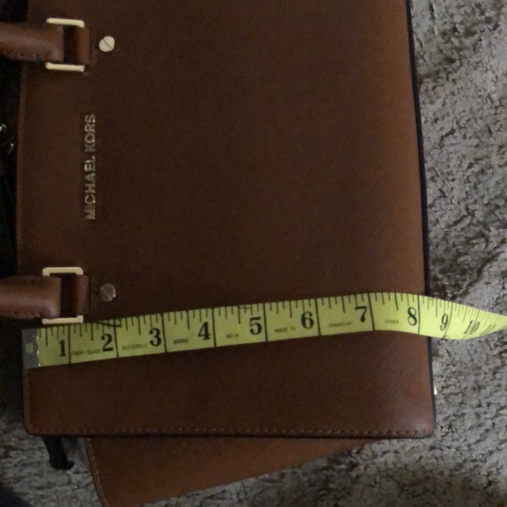Michael kors bag and wallet - Picture 9 of 16